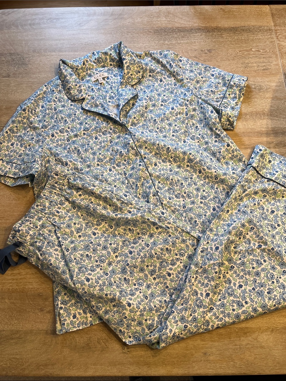 LAKE women's pajamas size XL EUC